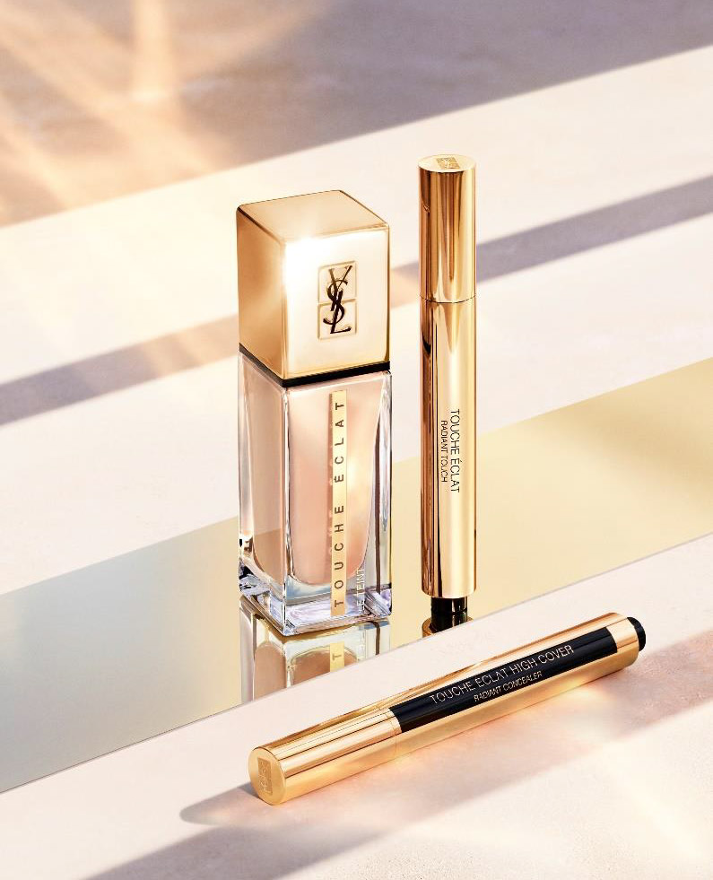 YSL Beauty Touche Eclat Fondöten Nasıl Uygulanır?