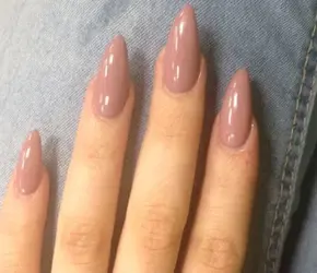 Güzellik sözlüğü: Stiletto tırnaklar nedir?