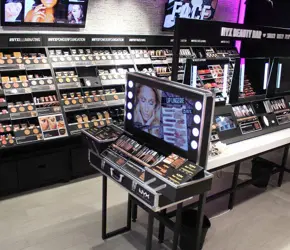 Her yerde görüyoruz: NYX Professional Makeup'a dair bilmen gereken her şey