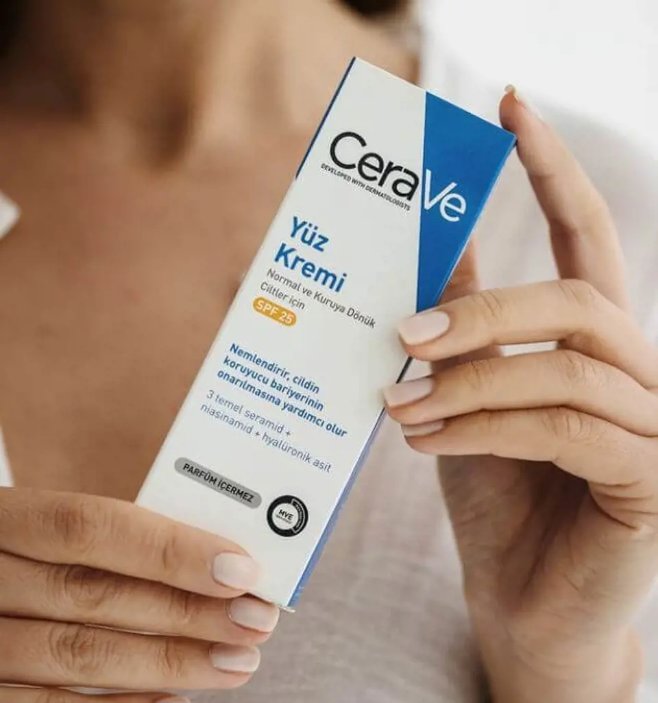 CeraVe Nemlendirici Yüz Kremi SPF 25