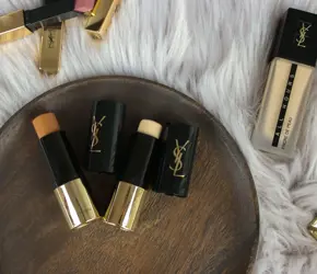 Deniyoruz: YSL Beauty All Hours Stick Fondötenler