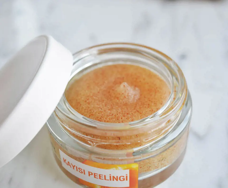 Kuru ciltler için peeling