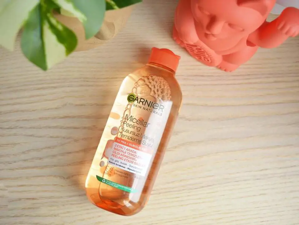 Garnier Micellar Peeling Kusursuz Makyaj Temizleme Suyu