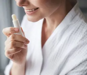 Lip Balm Nedir? Ne İşe Yarar?