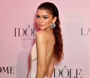 İlham Zamanı: Zendaya'nın Makyaj Stilini Deniyoruz!