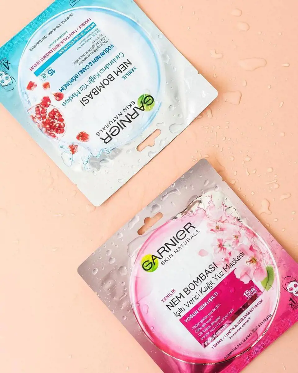 Garnier Nem Bombası Işıltı Verici Nem Bombası Kağıt Maske Sakura