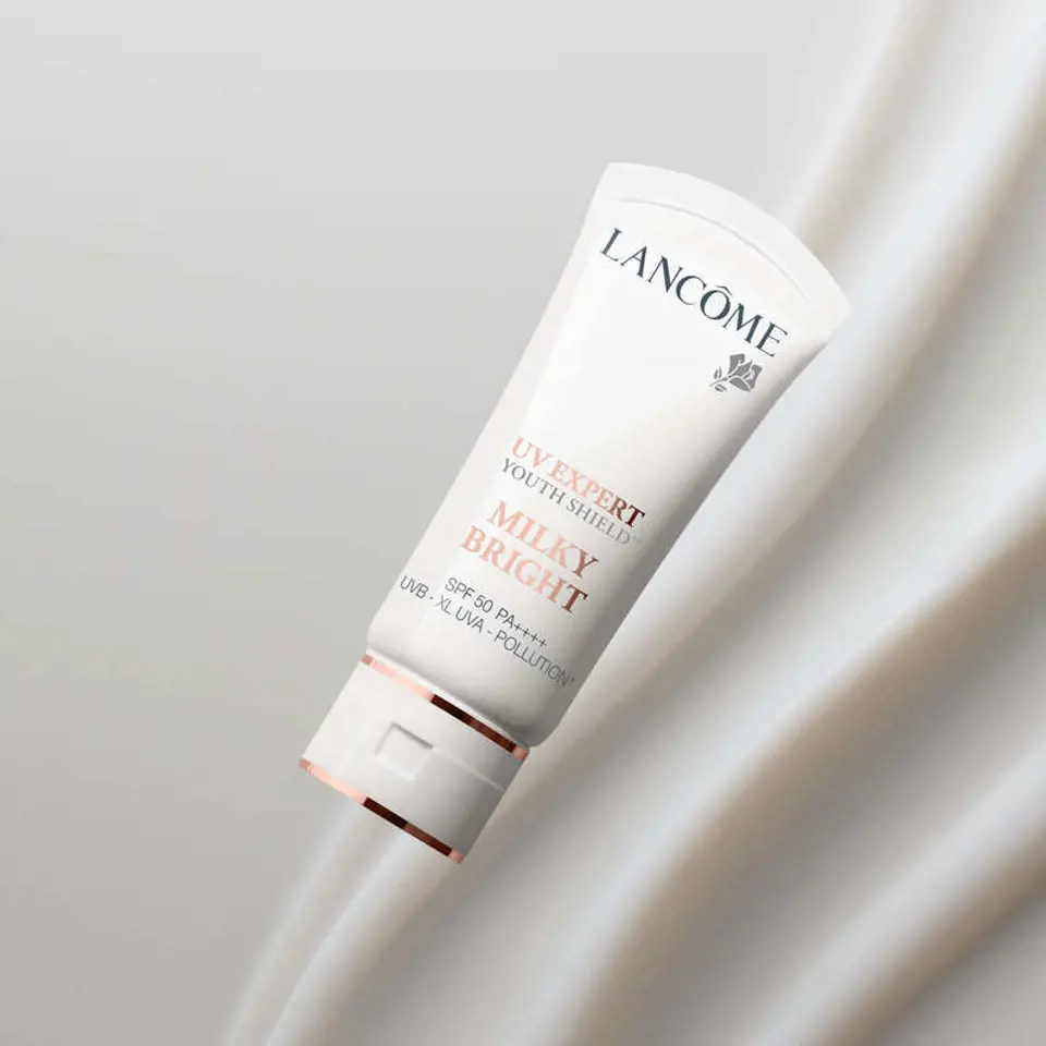 Lancome UV Expert Milky Bright SPF 50