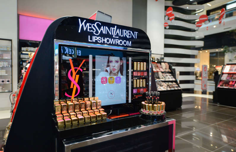 YSL Beauty ile Youcam Sanal Makyaj Deneyimini Test Ettik!