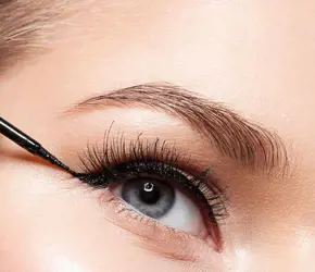 Sabah rutinini hızlandıracak eyeliner çekme hileleri