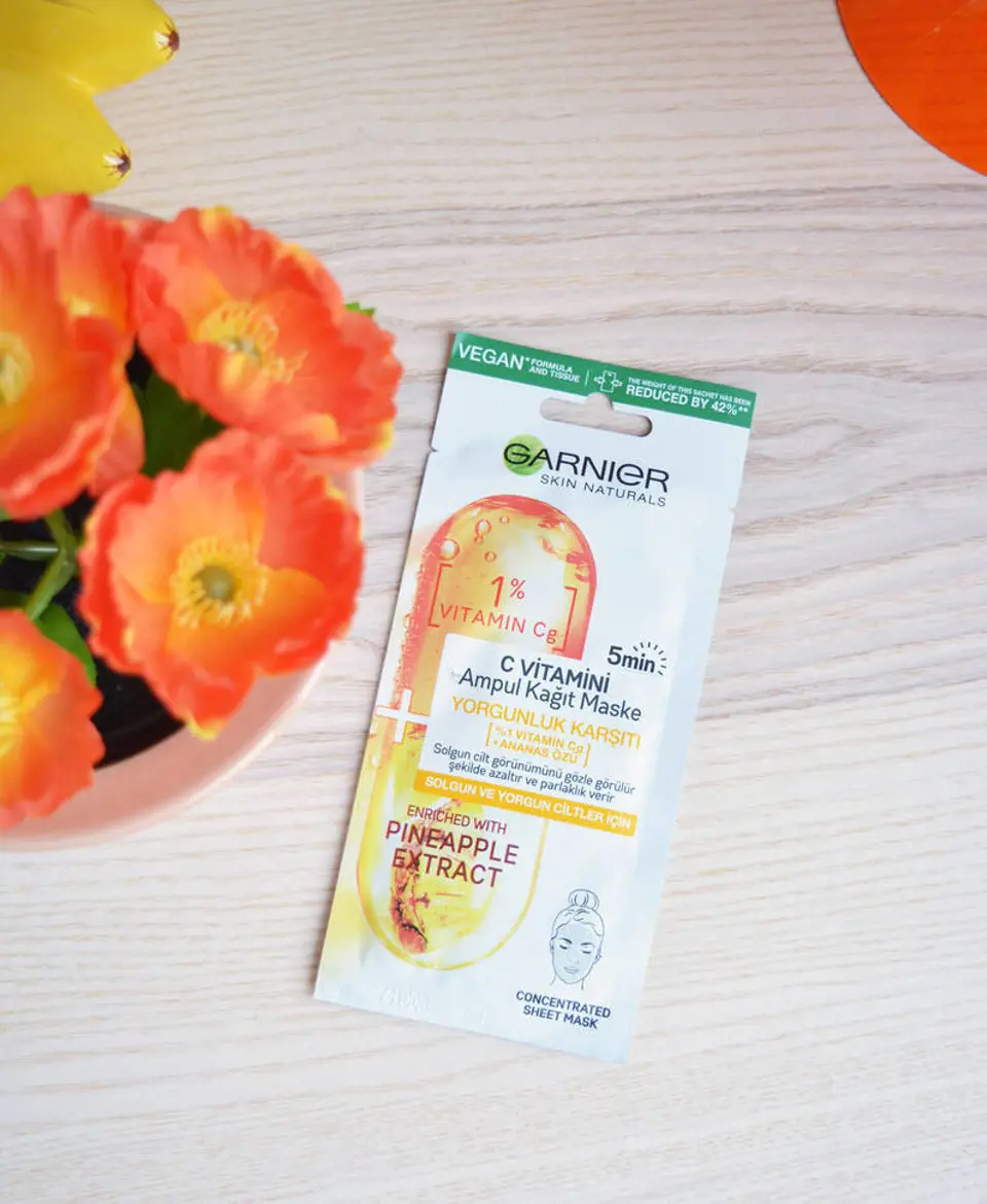 Yorgunluk Görünümü İçin Garnier C Vitamini Ampul Kağıt Maske