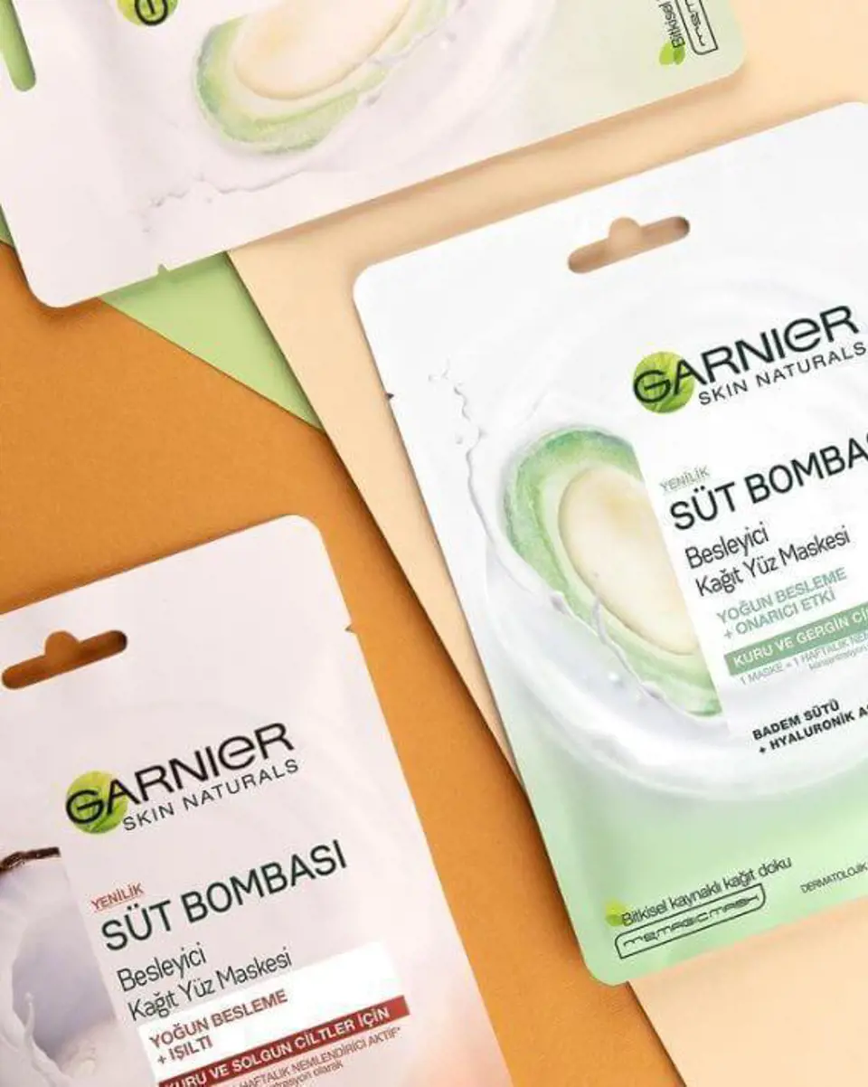 Garnier Süt Bombası Besleyici Kağıt Yüz Maskesi