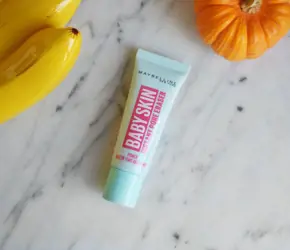 Deniyoruz: Maybelline Baby Skin Makyaj Bazı