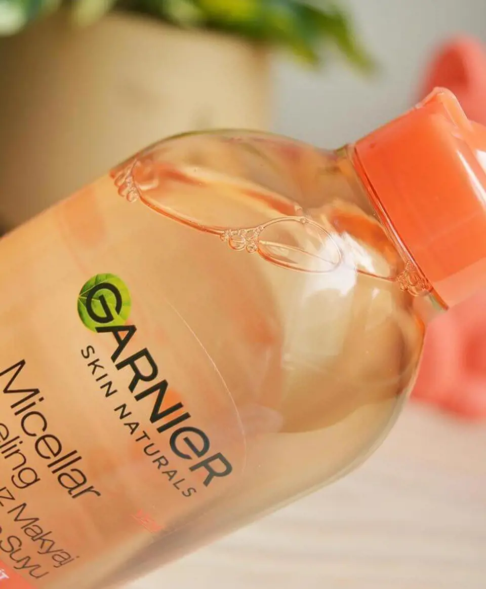 Garnier Micellar Peeling Kusursuz Makyaj Temizleme Suyu Ne İşe Yarar?