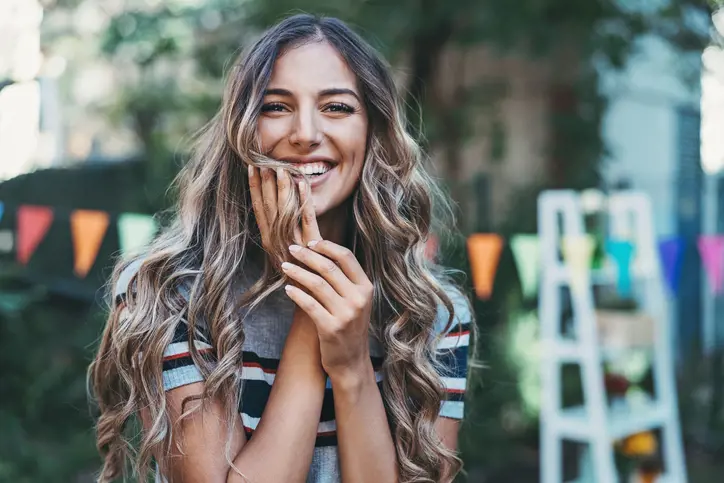 “Hangi Saç Modeli Bana Yakışır?”